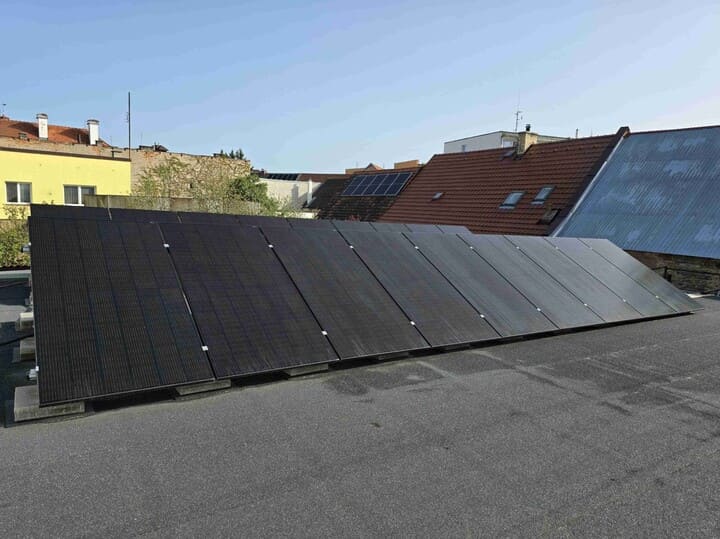 Warum wir rahmenlose DAH Solar Photovoltaik-Panel verwenden